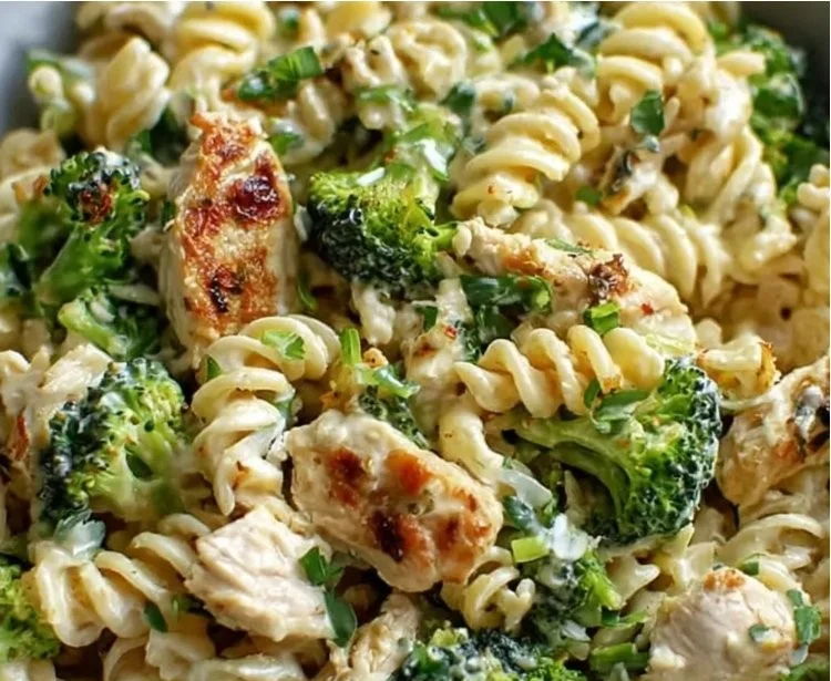 Creamy chicken pasta meal prep in a bowl, perfect for muscle building.