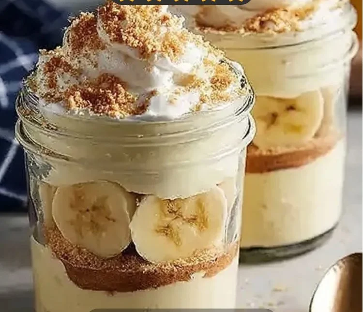 Creamy banana pudding recipe with Greek yogurt for a light dessert