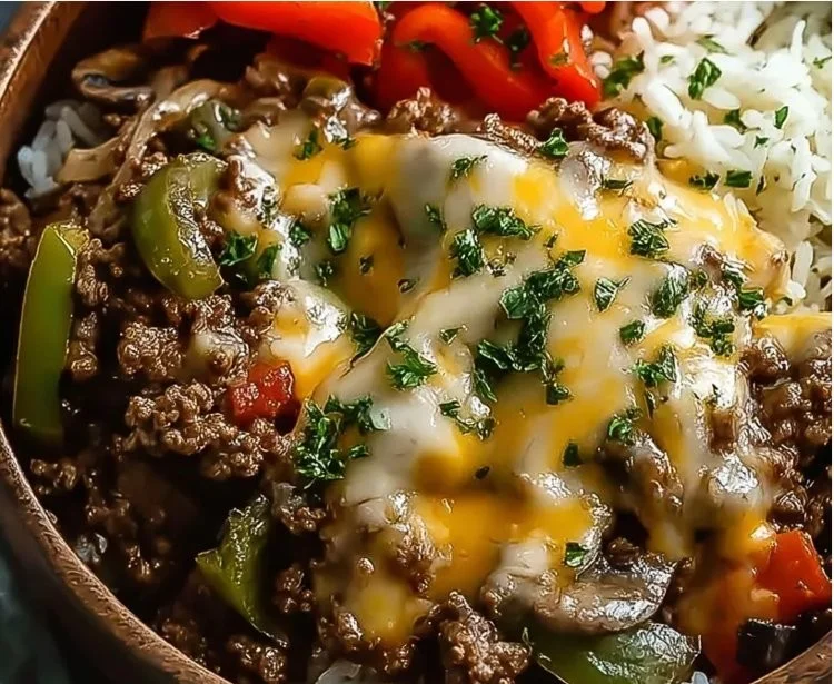 High-Protein Philly Cheesesteak Bowl with beef, peppers, and cheese